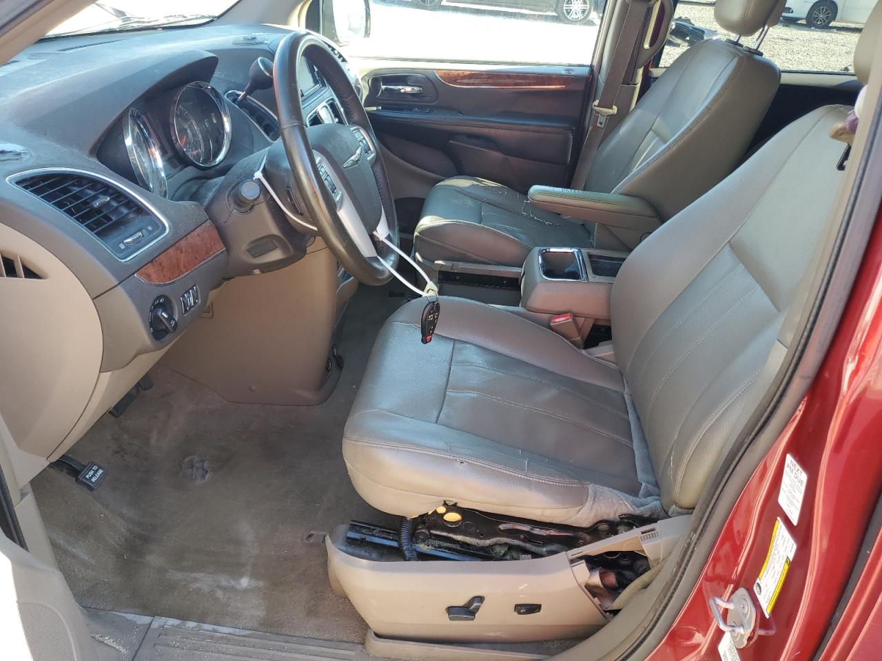 2014 Chrysler Town & Country Touring VIN: 2C4RC1BG5ER439268 Lot: 93304975