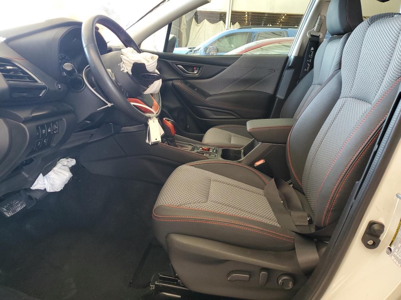 2022 Subaru Forester Sport VIN: JF2SKAJC5NH402589 Lot: 92486495