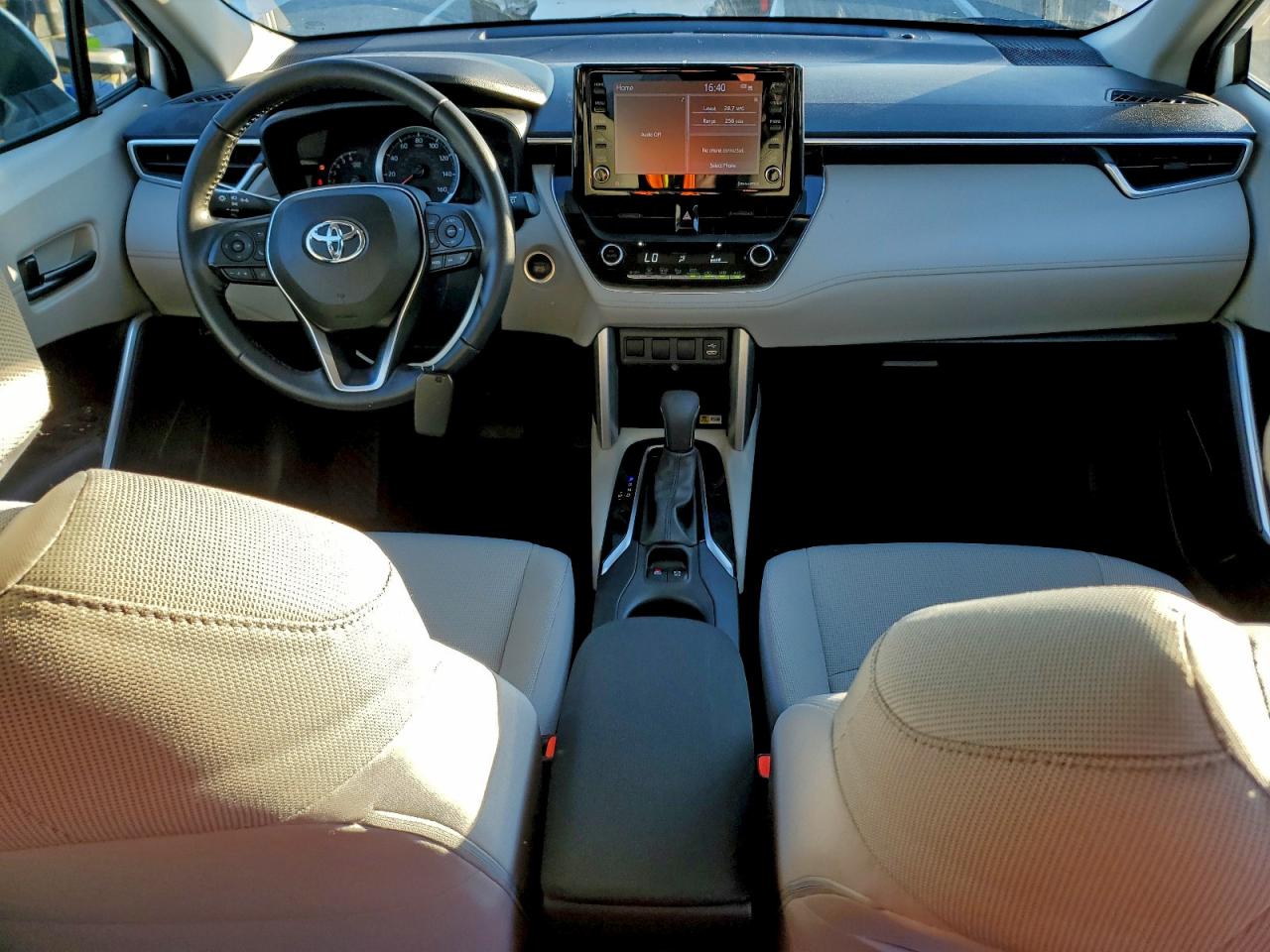 2022 Toyota Corolla Cross Le VIN: 7MUCAAAG5NV020962 Lot: 94114715