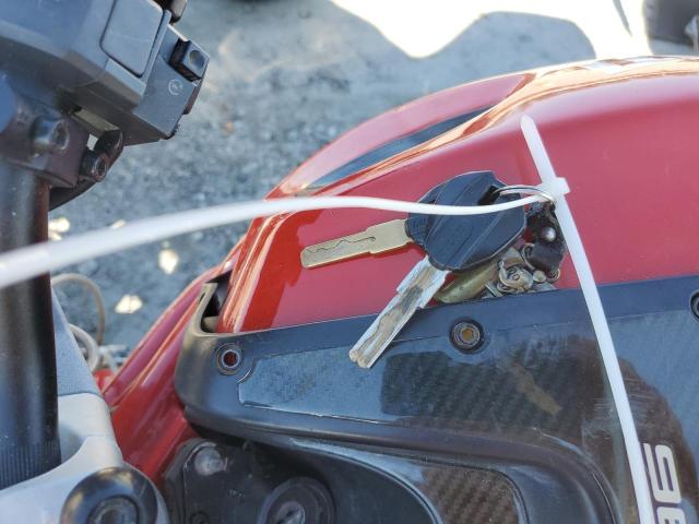 2009 DUCATI MONSTER 696  