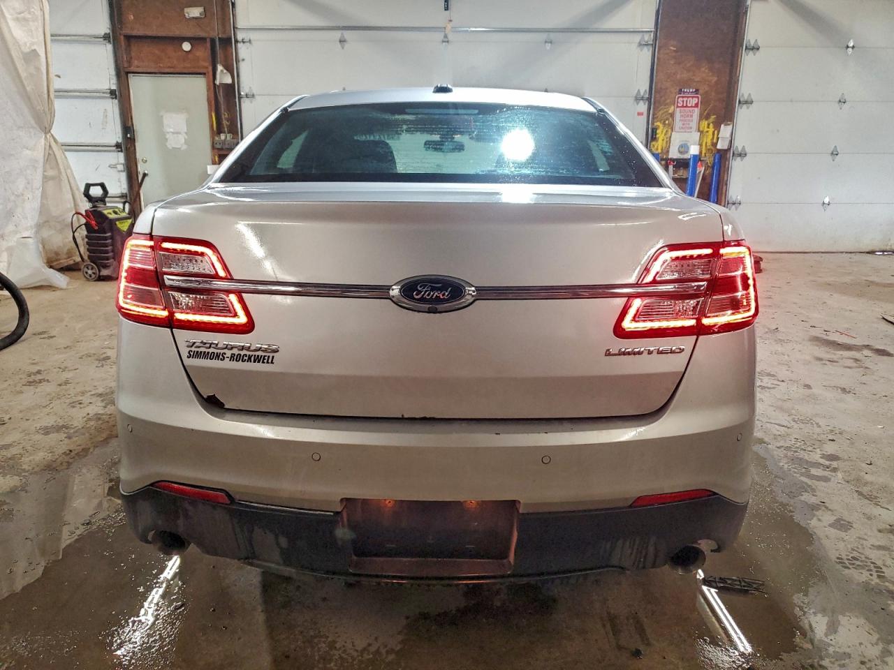 2015 Ford Taurus Limited VIN: 1FAHP2F8XFG101396 Lot: 93729125