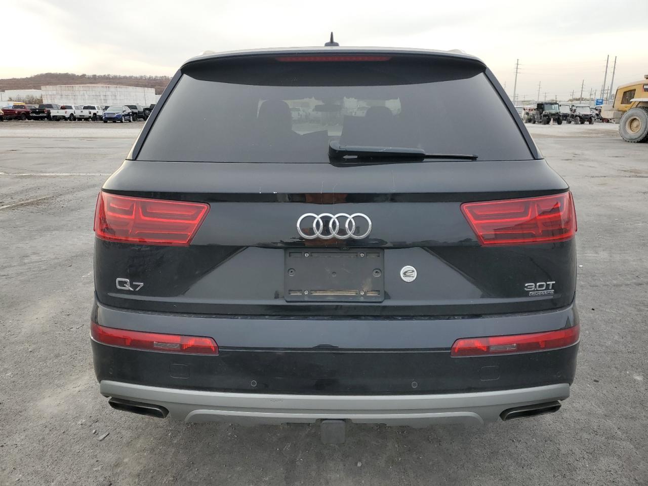 2017 Audi Q7 Premium Plus VIN: WA1LAAF72HD013819 Lot: 93633955
