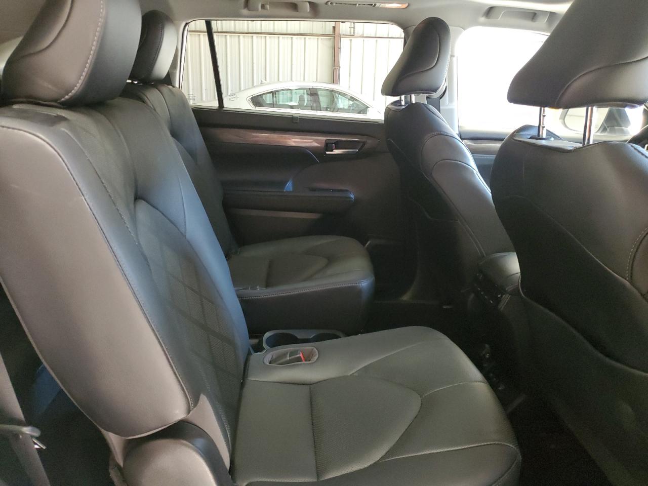 2021 Toyota Highlander Hybrid Platinum VIN: 5TDEBRCH6MS017541 Lot: 92043395