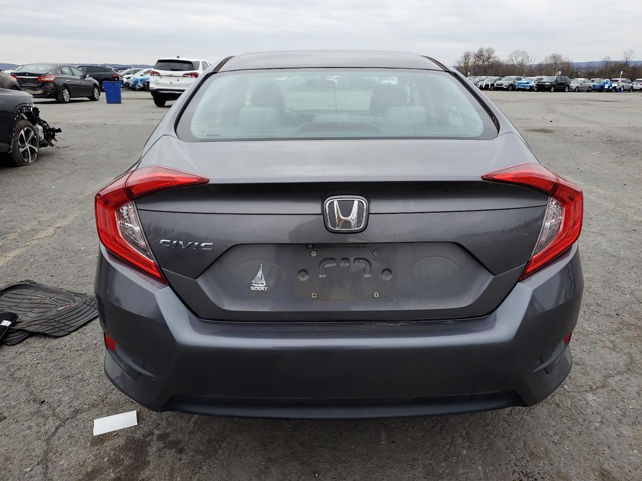 2018 Honda Civic Lx VIN: 2HGFC2F58JH608704 Lot: 92614135
