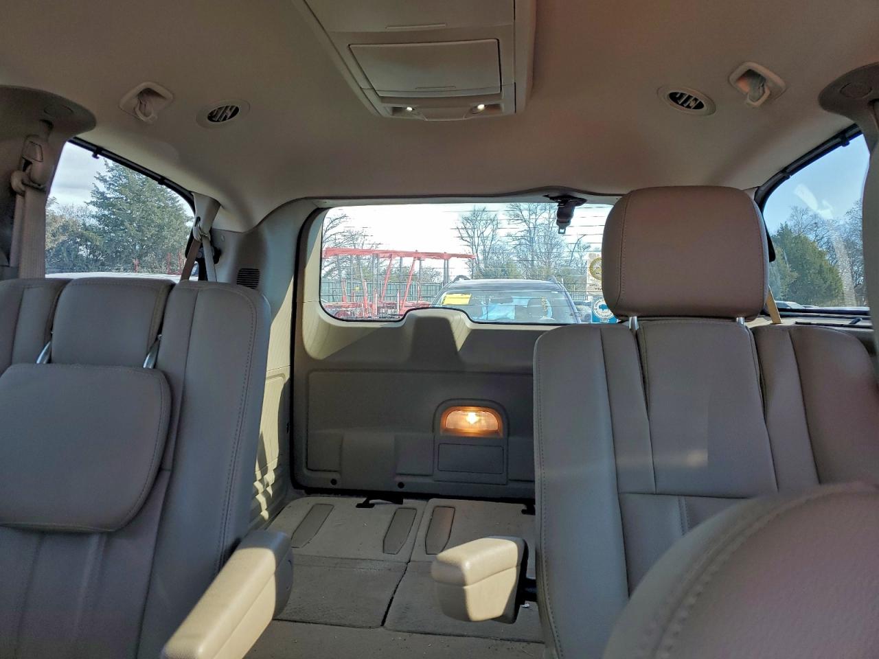 2016 Chrysler Town & Country Touring VIN: 2C4RC1BG4GR112864 Lot: 93426685