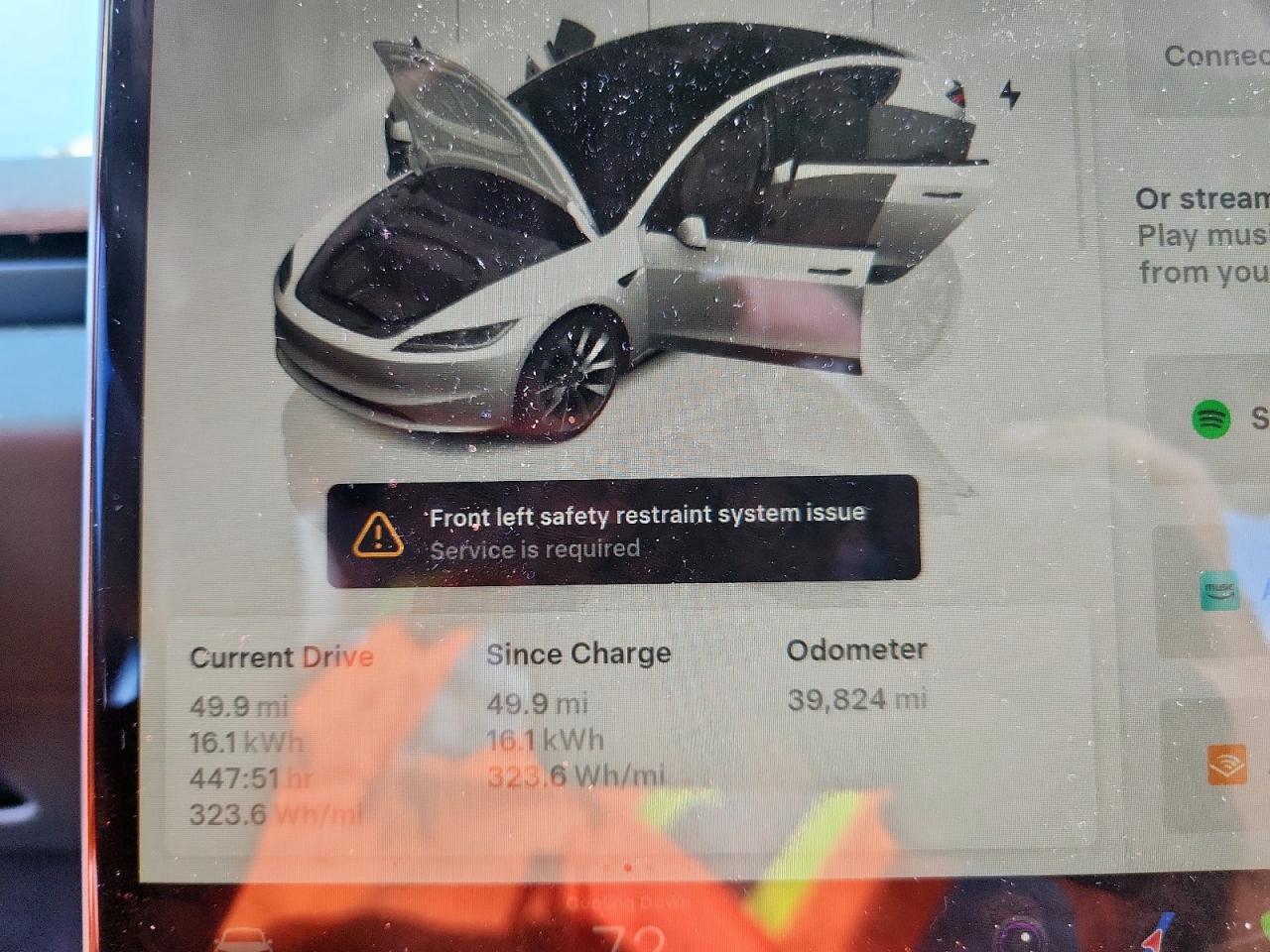 2024 Tesla Model 3 VIN: 5YJ3E1EB5RF818112 Lot: 92675995