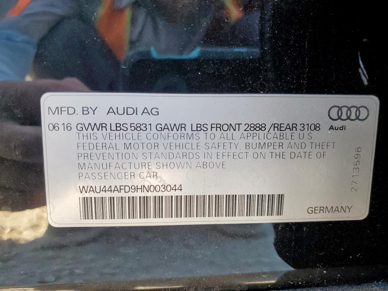 2017 Audi A8 L Quattro VIN: WAU44AFD9HN003044 Lot: 91316775