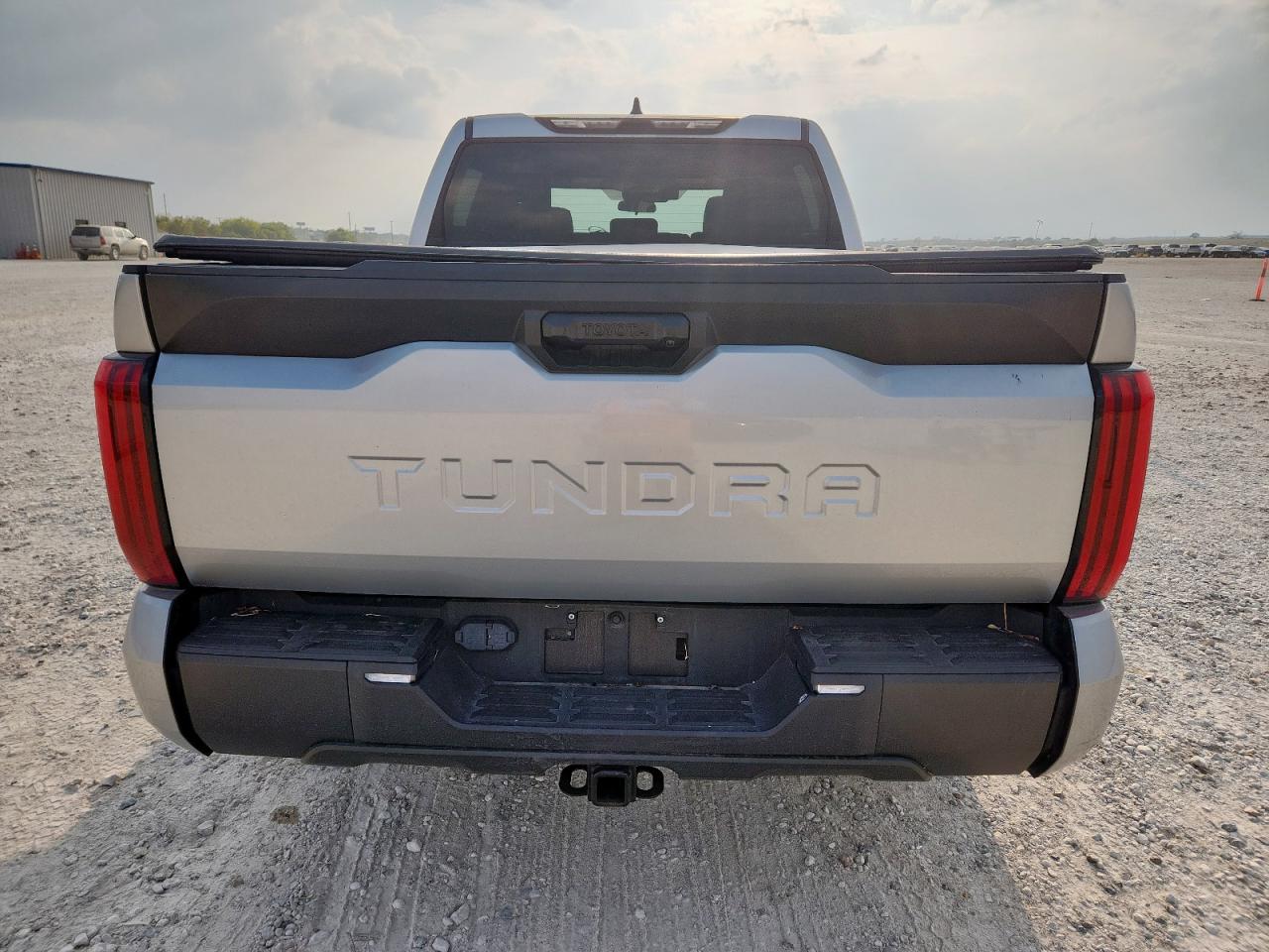 2022 Toyota Tundra Crewmax Sr VIN: 5TFLA5AB0NX013563 Lot: 92998275