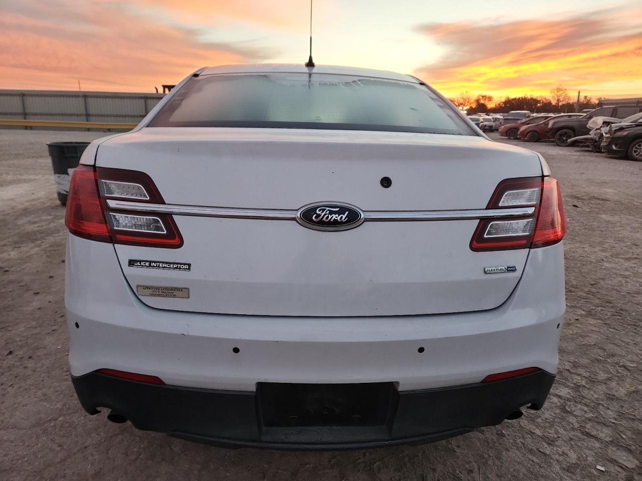 2015 Ford Taurus Police Interceptor VIN: 1FAHP2MK3FG138983 Lot: 92458275