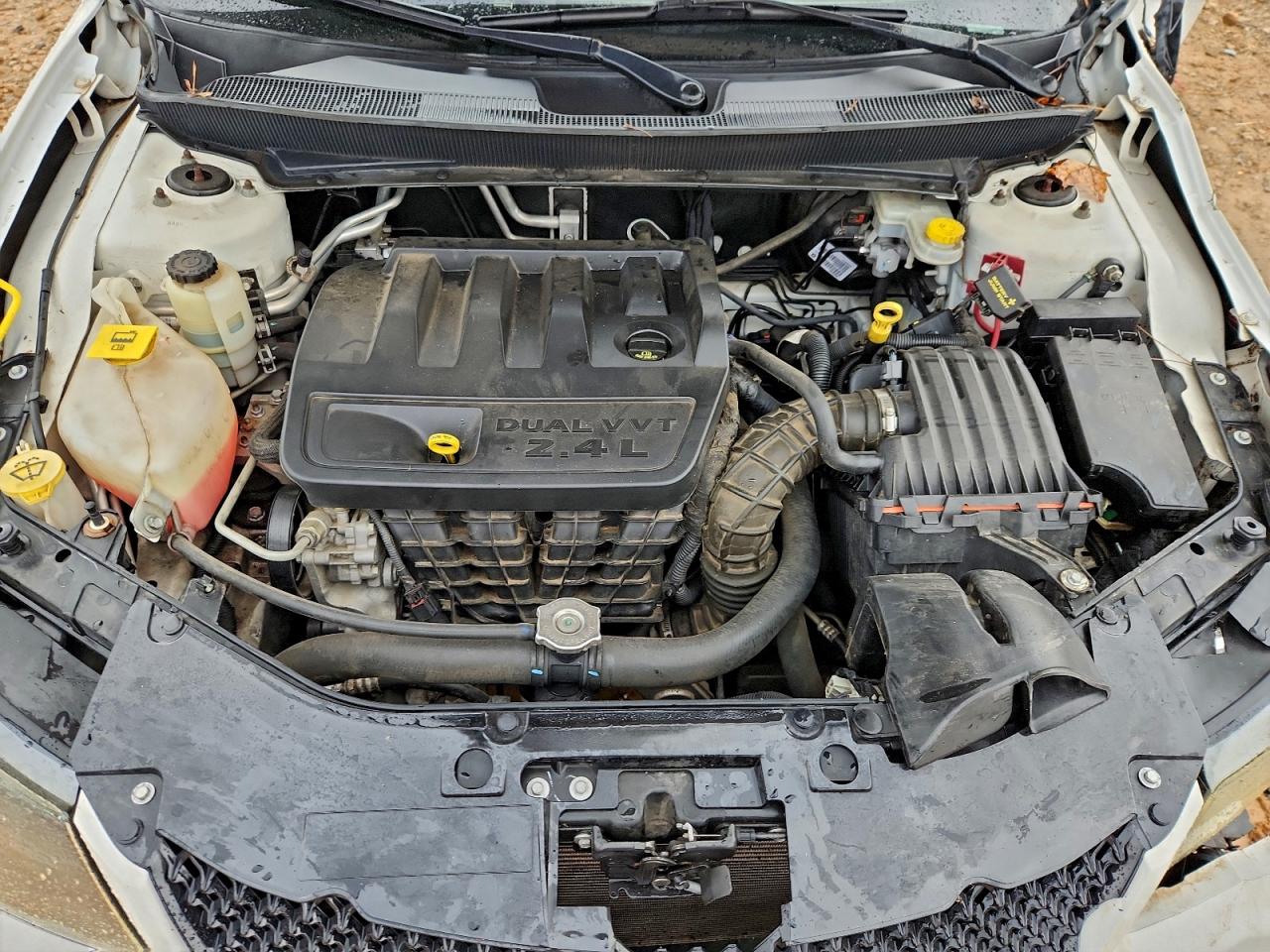 2010 Chrysler Sebring Limited VIN: 1C3CC5FB7AN118744 Lot: 93766935