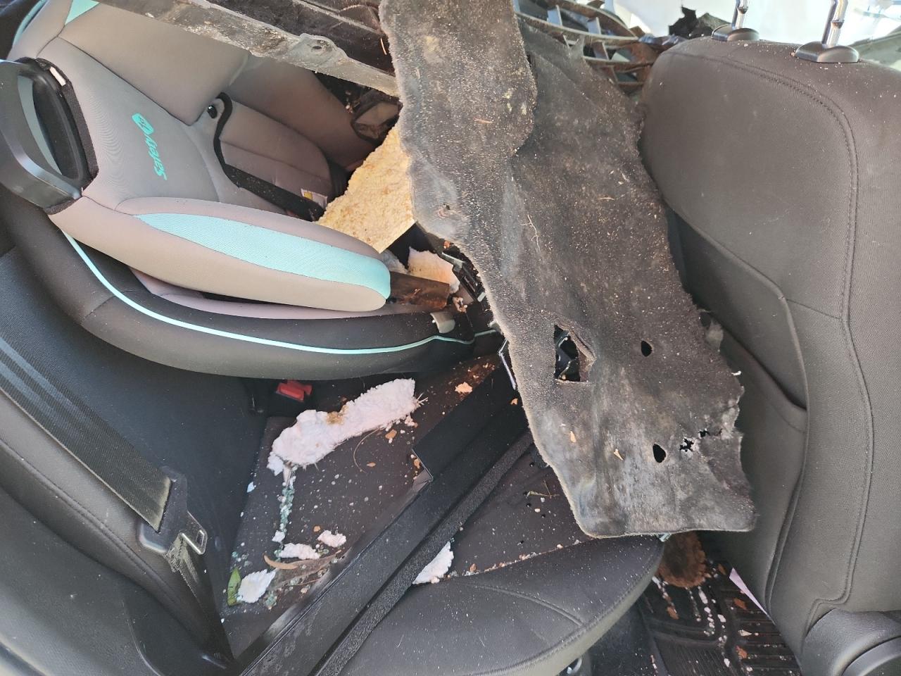 2016 Ford Focus Se VIN: 1FADP3F20GL221930 Lot: 93491455