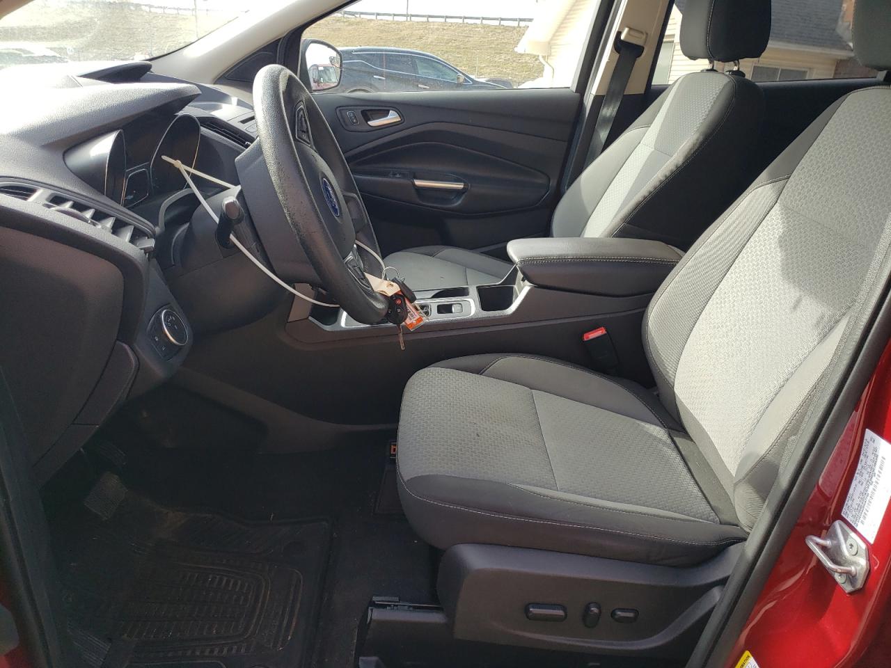 2017 Ford Escape Se VIN: 1FMCU0GD2HUA77799 Lot: 92096955