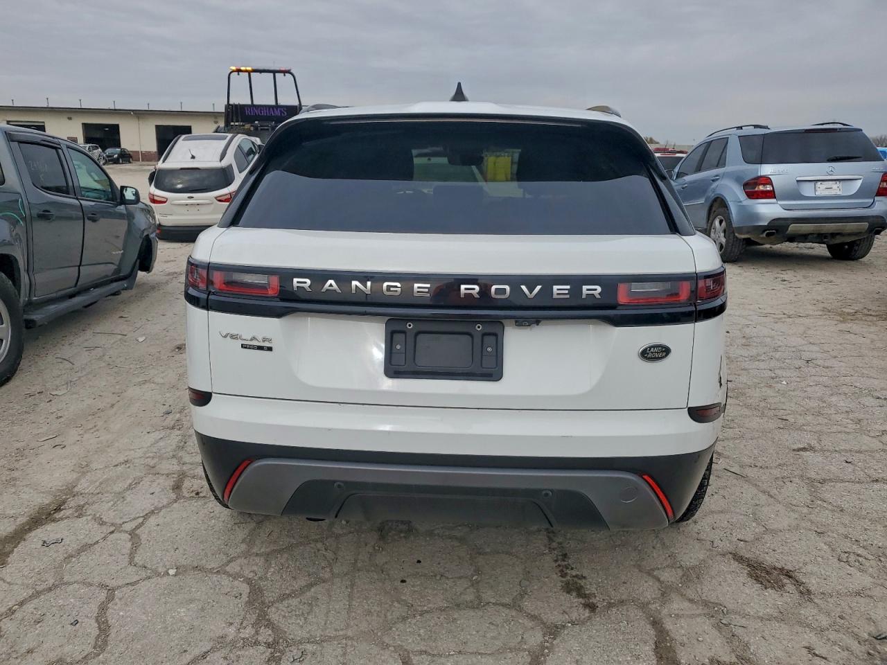2019 Land Rover Range Rover Velar S VIN: SALYB2EX1KA794060 Lot: 94129775