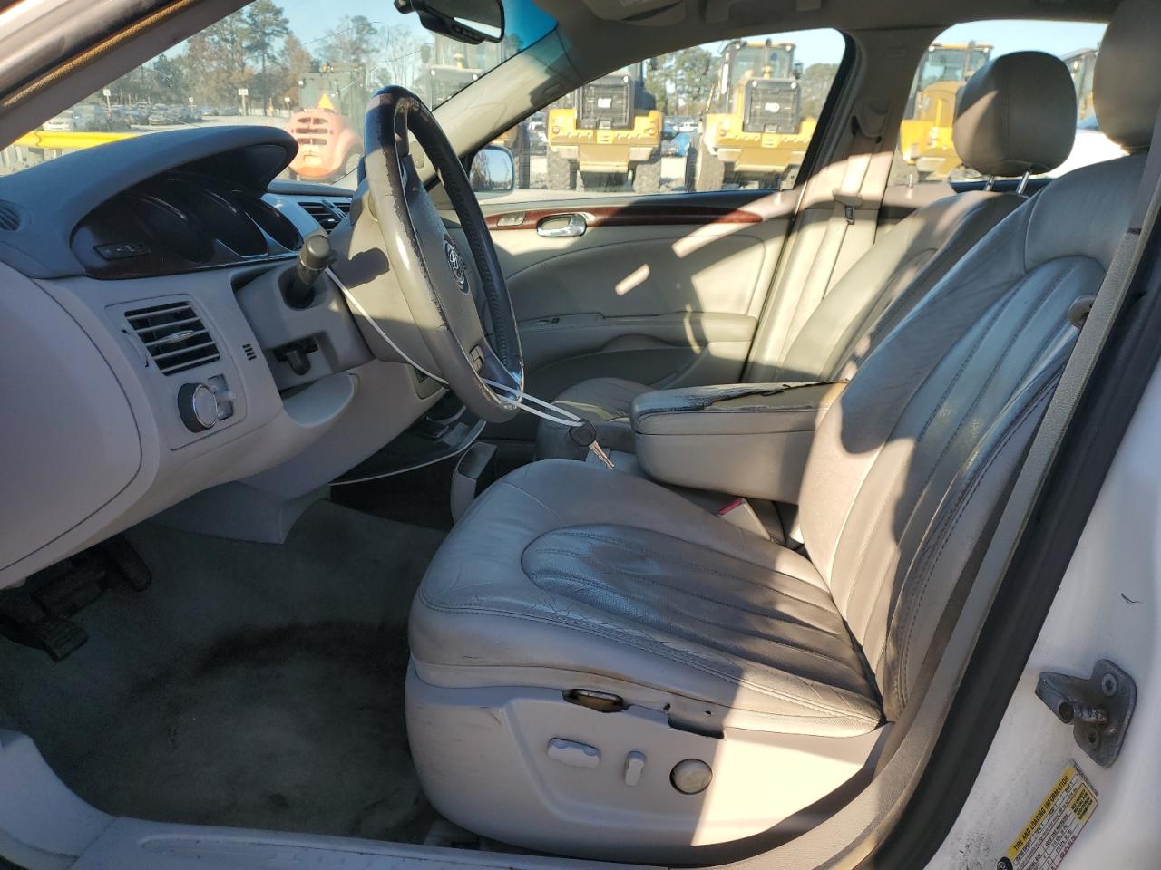 2008 Buick Lucerne Cxl VIN: 1G4HD572X8U103180 Lot: 92213145