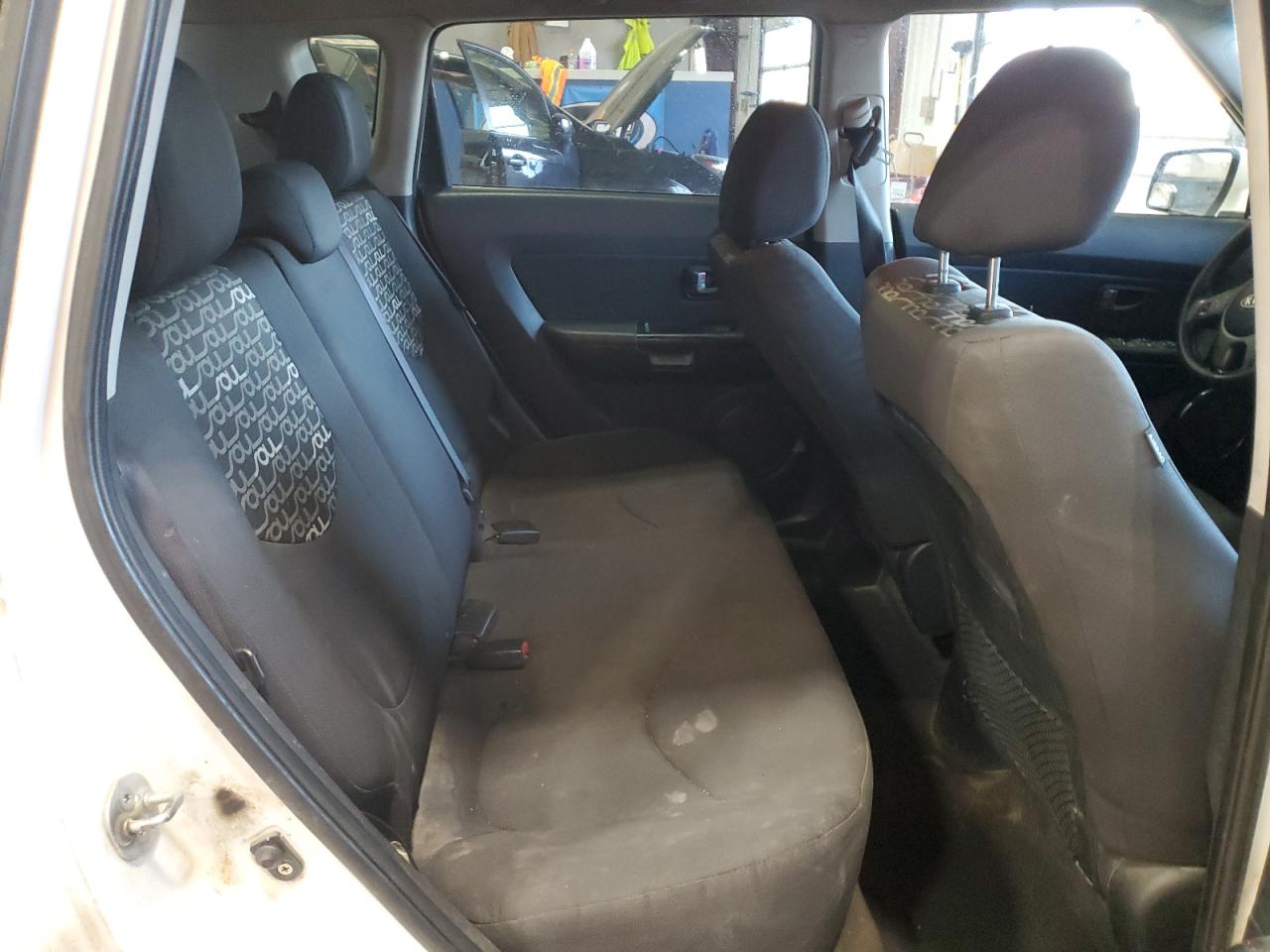 2011 Kia Soul + VIN: KNDJT2A22B7704329 Lot: 93316135