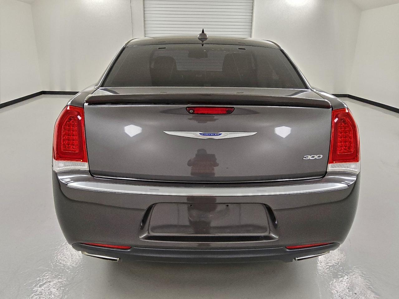 2019 Chrysler 300 Touring VIN: 2C3CCAAG0KH590547 Lot: 94033065
