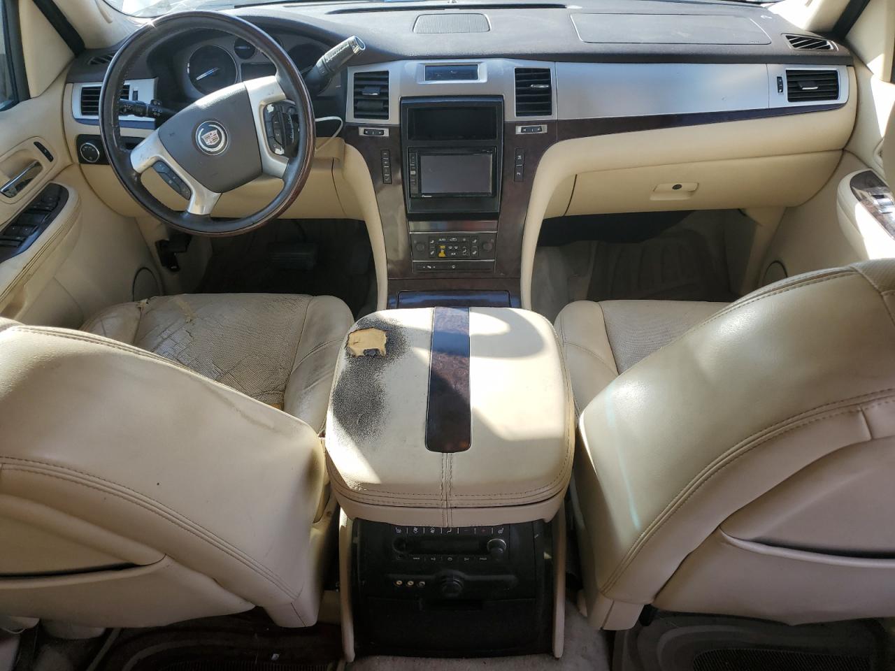 2008 Cadillac Escalade Luxury VIN: 1GYFK63818R252558 Lot: 91353395