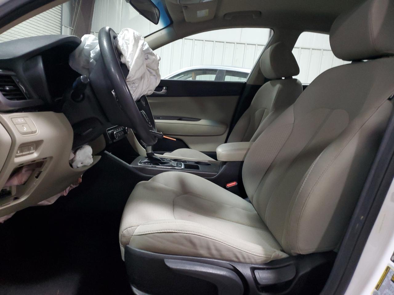 2018 Kia Optima Lx VIN: 5XXGT4L39JG185510 Lot: 92321975