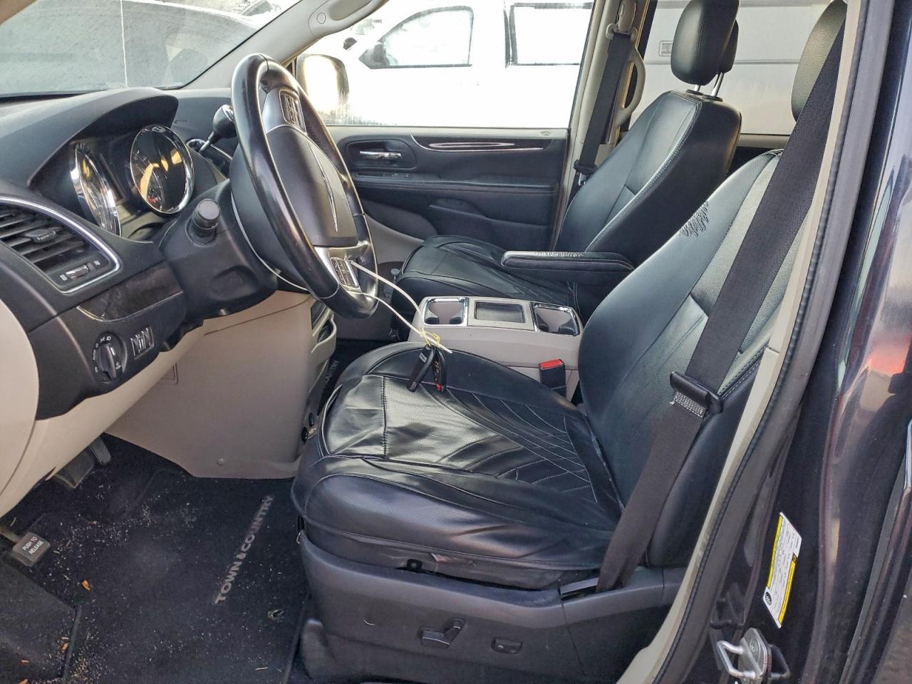 2013 Chrysler Town & Country Touring VIN: 2C4RC1BG0DR690231 Lot: 94903285