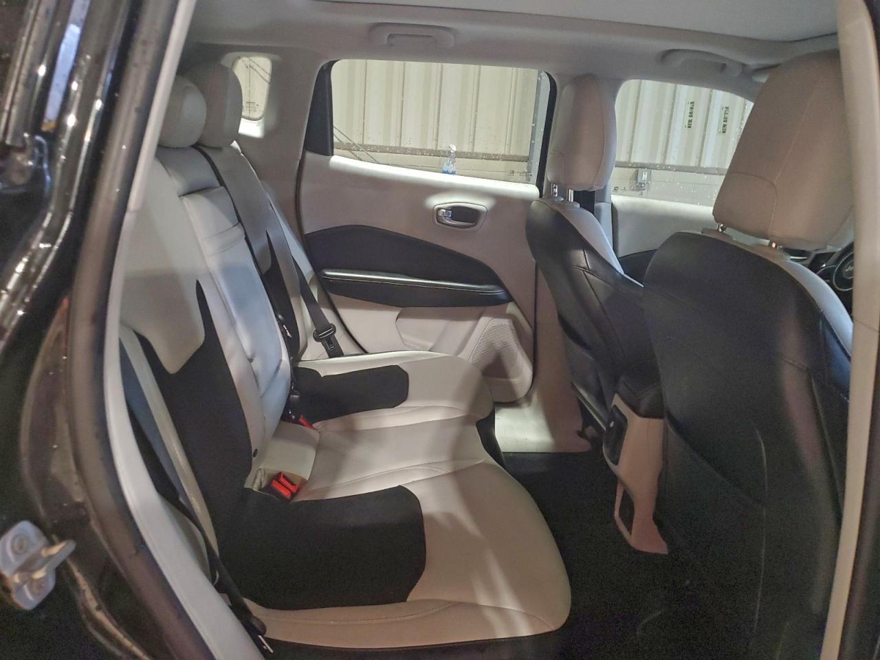 2018 Jeep Compass Latitude VIN: 3C4NJDBB8JT436477 Lot: 94780295