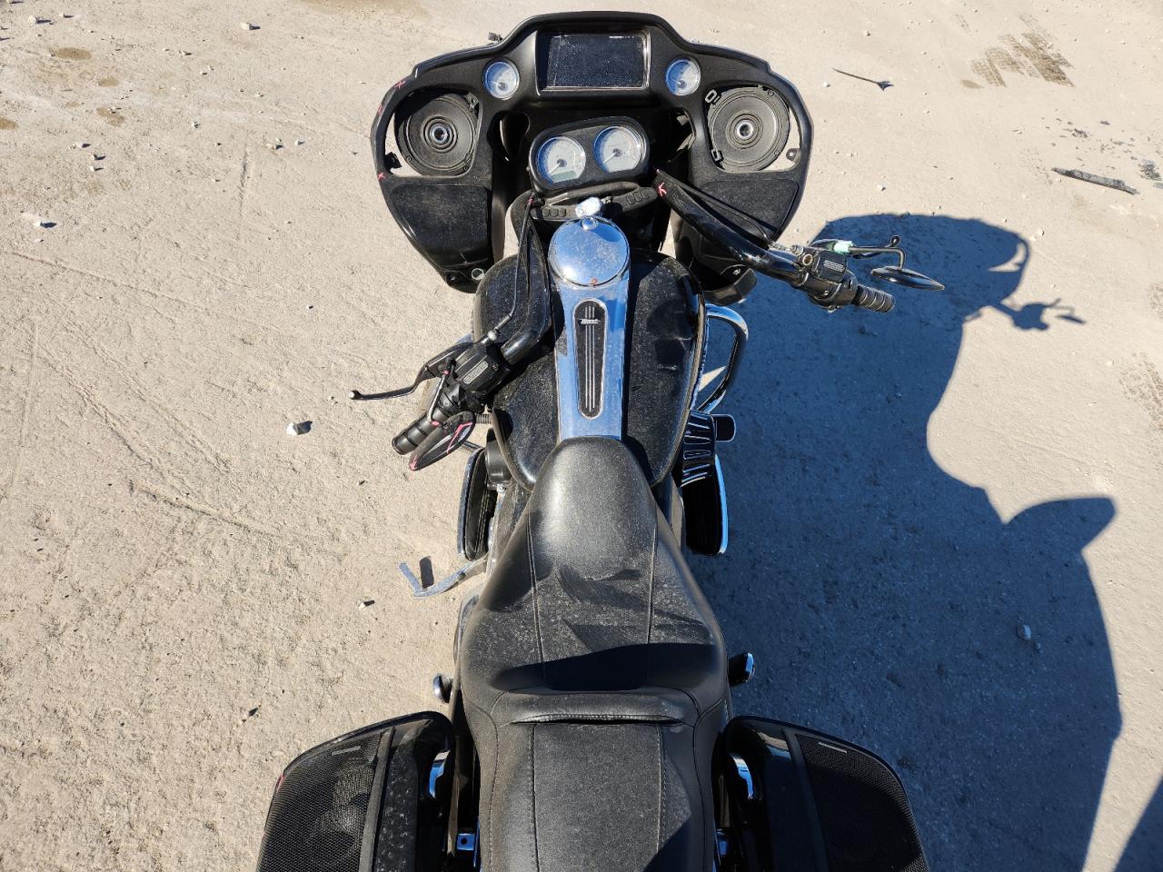 2017 Harley-Davidson Fltrx Road Glide VIN: 1HD1KHC33HB696046 Lot: 90653895