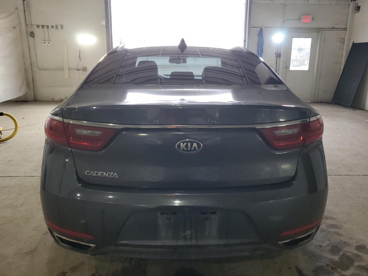 2017 Kia Cadenza Premium VIN: KNALB4J18H5072517 Lot: 91978615