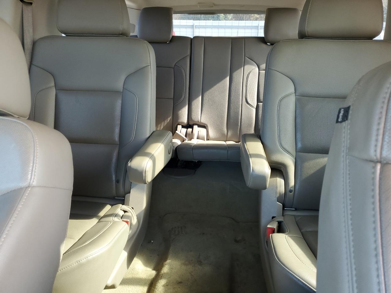 2015 GMC Yukon Xl K1500 Slt VIN: 1GKS2HKC9FR569351 Lot: 92815235