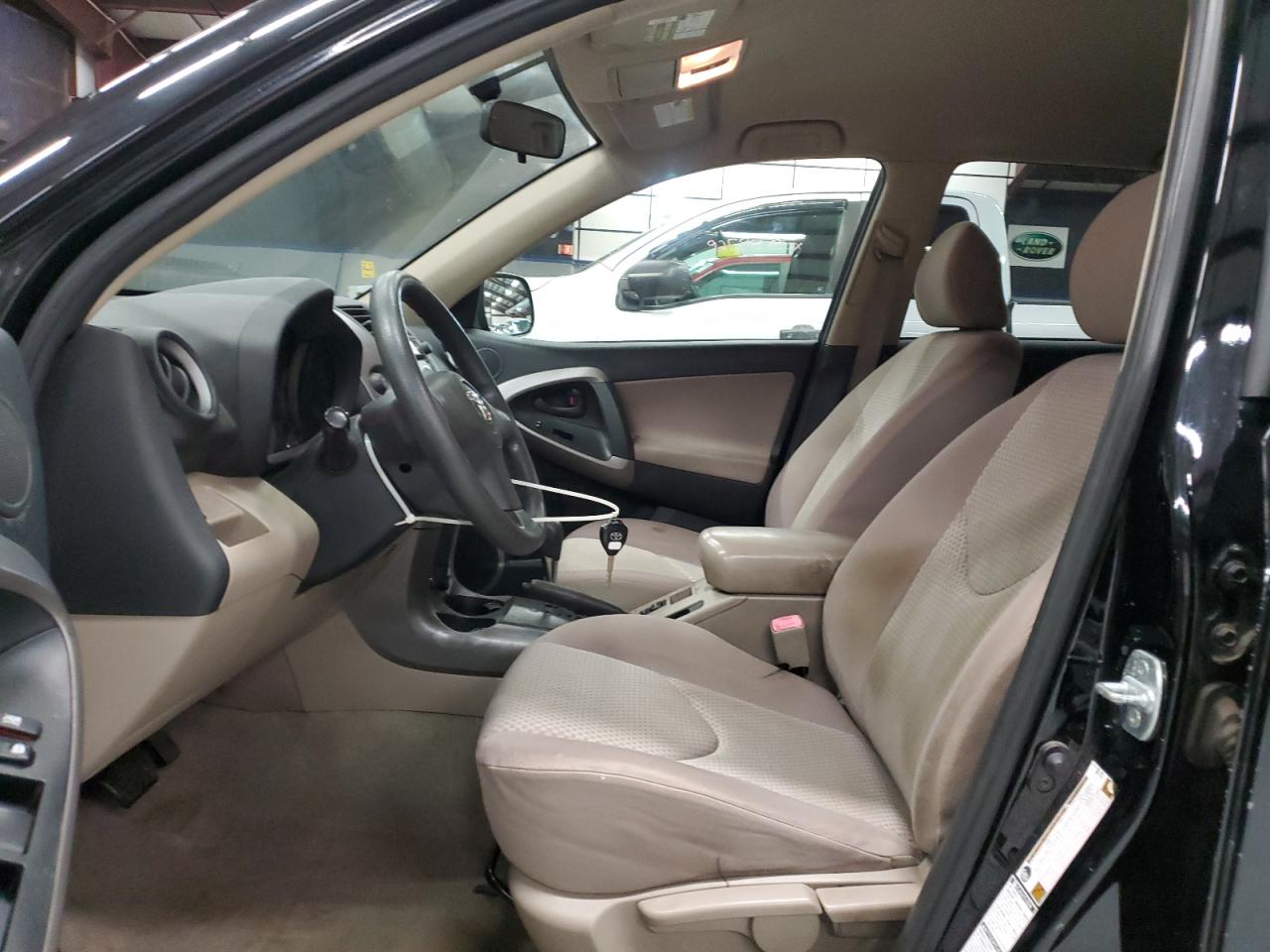 2008 Toyota Rav4 VIN: JTMBD33V686071153 Lot: 92453975