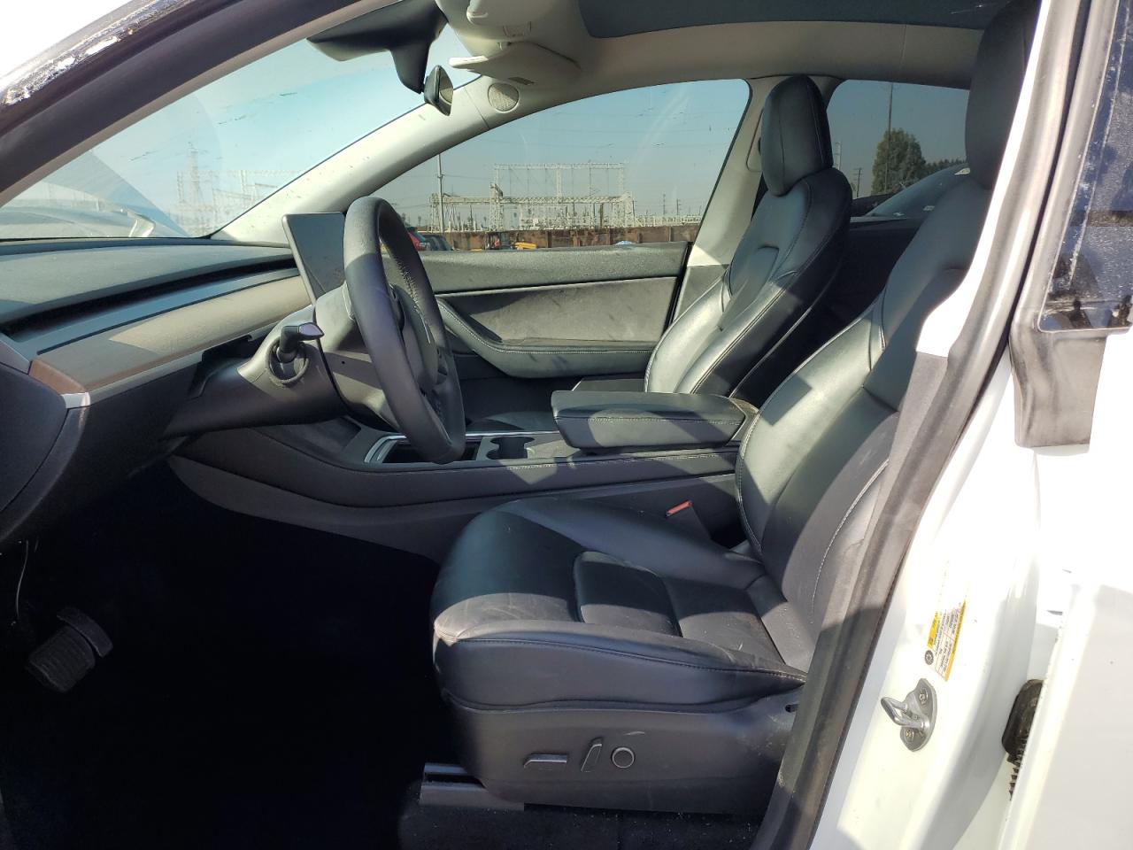 2021 Tesla Model Y VIN: 5YJYGAEE4MF179921 Lot: 90037975