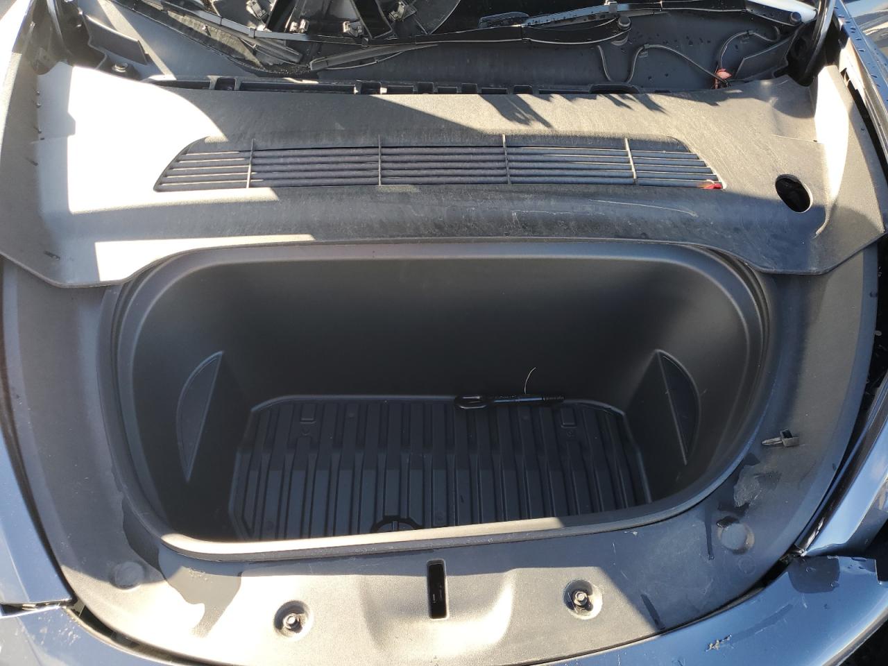 2023 Tesla Model Y VIN: 7SAYGDED5PF979630 Lot: 93152855