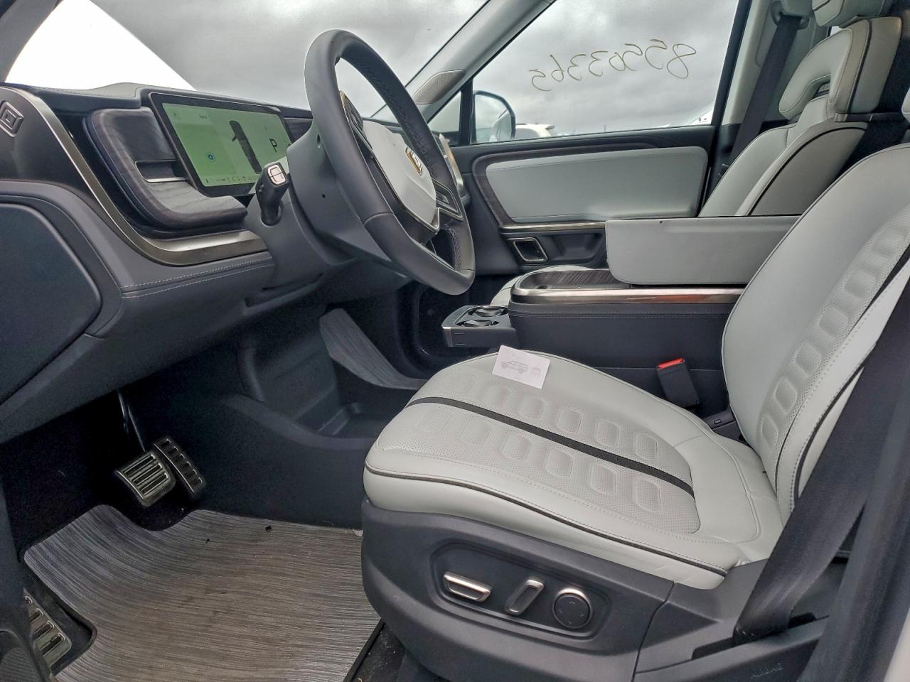 2024 Rivian R1S Adventure VIN: 7PDSGABA9RN043969 Lot: 85503365