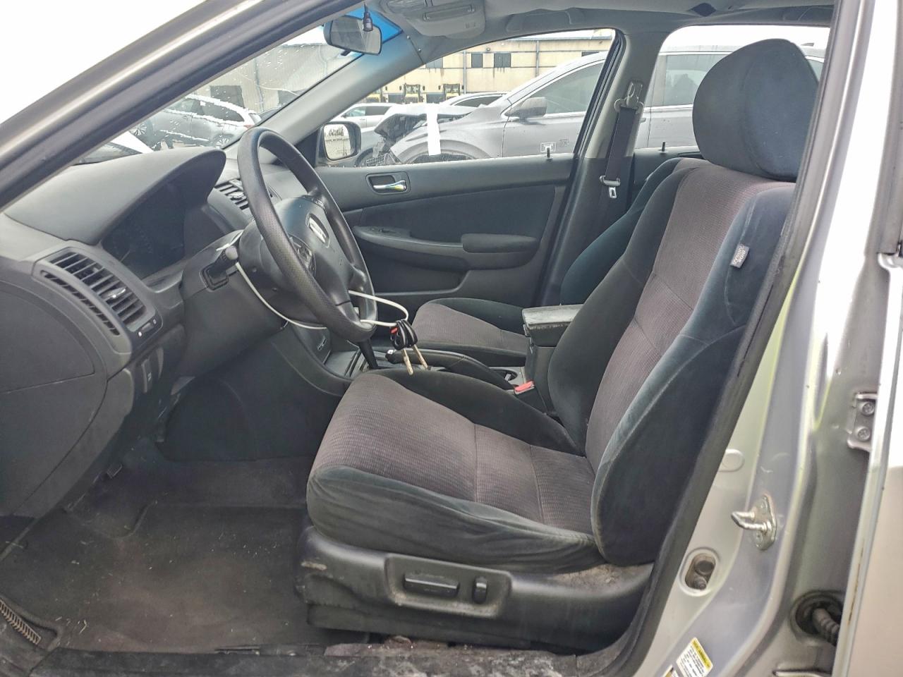 2004 Honda Accord Lx VIN: 1HGCM663X4A015354 Lot: 93616315