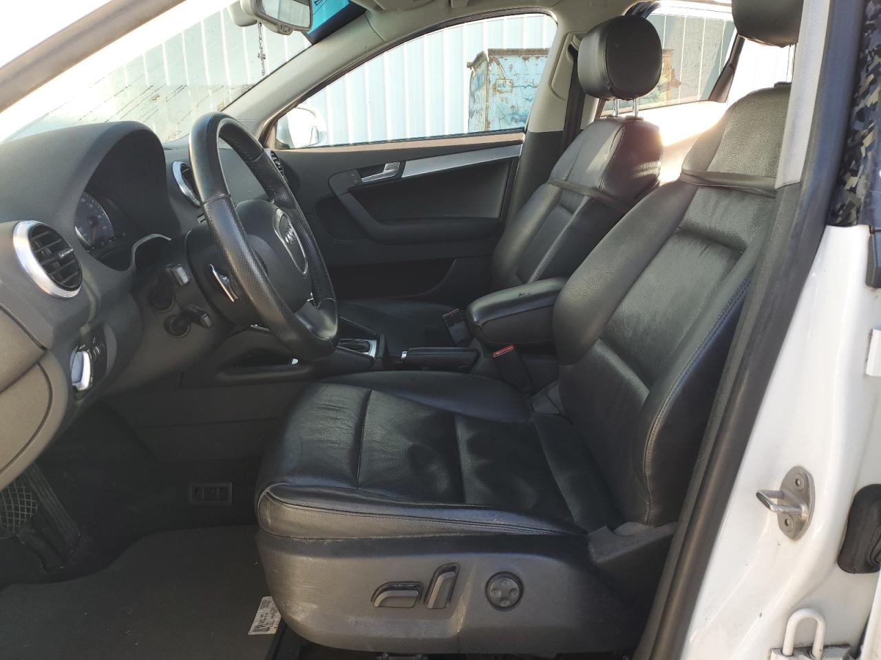 2013 Audi A3 Premium Plus VIN: WAUMFAFM2DA032994 Lot: 92280665