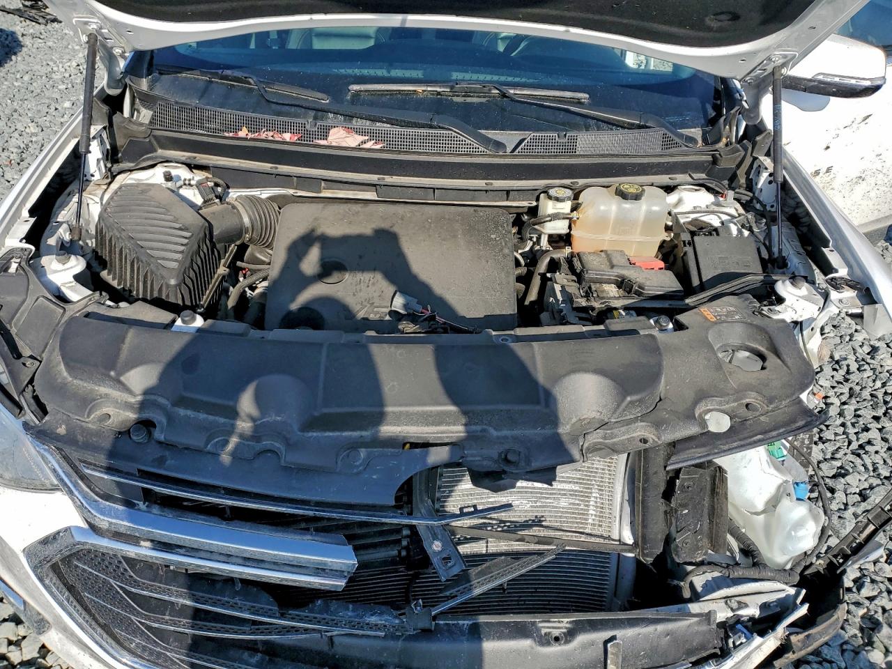 2019 Chevrolet Traverse Lt VIN: 1GNERHKW1KJ135861 Lot: 92639185