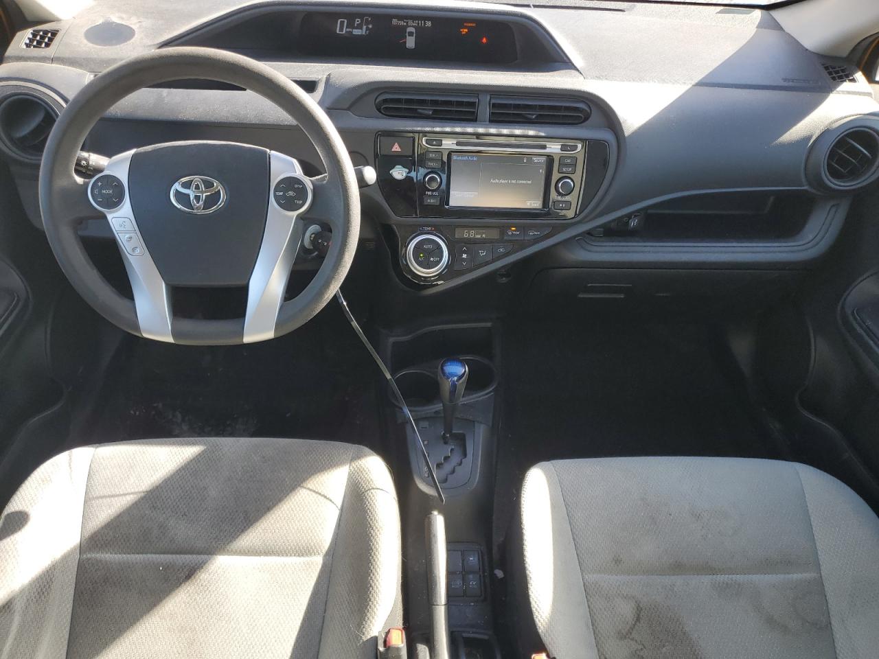 2015 Toyota Prius C VIN: JTDKDTB33F1088342 Lot: 90889385