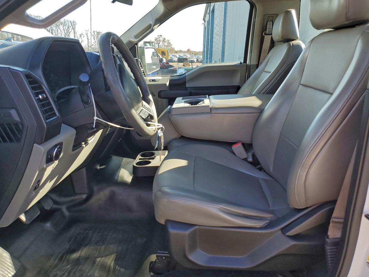 2017 Ford F150 VIN: 1FTMF1C85HFC91062 Lot: 94284495