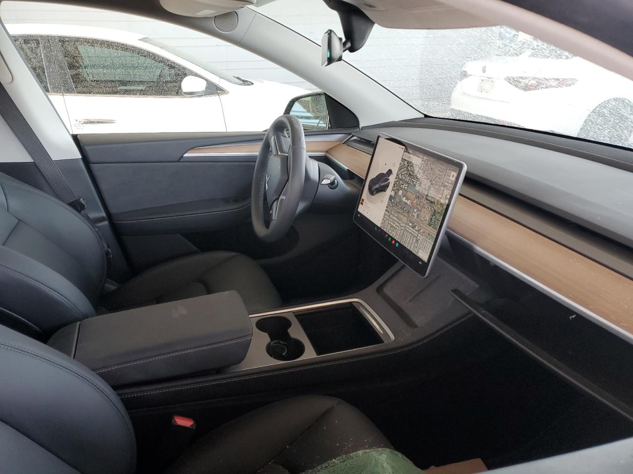 2024 Tesla Model Y VIN: 7SAYGDEE8RA226005 Lot: 93294135