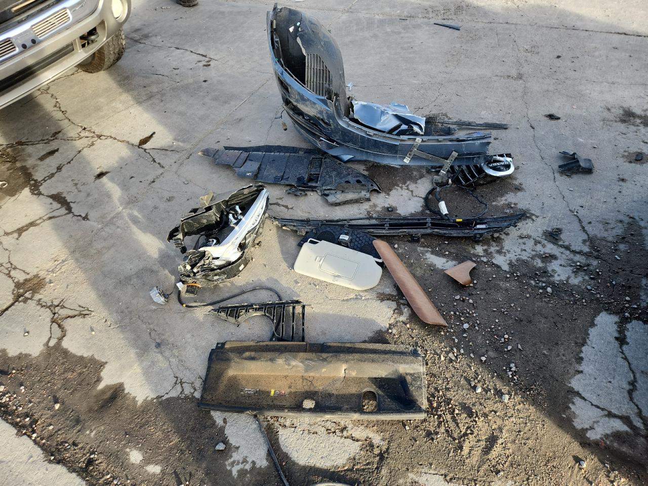 2017 Volvo S90 T6 Inscription VIN: YV1A22ML3H1015543 Lot: 92503175