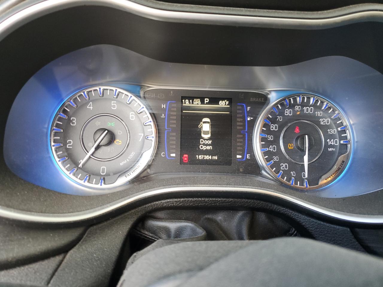 2015 Chrysler 200 Limited VIN: 1C3CCCAB1FN655726 Lot: 91944075