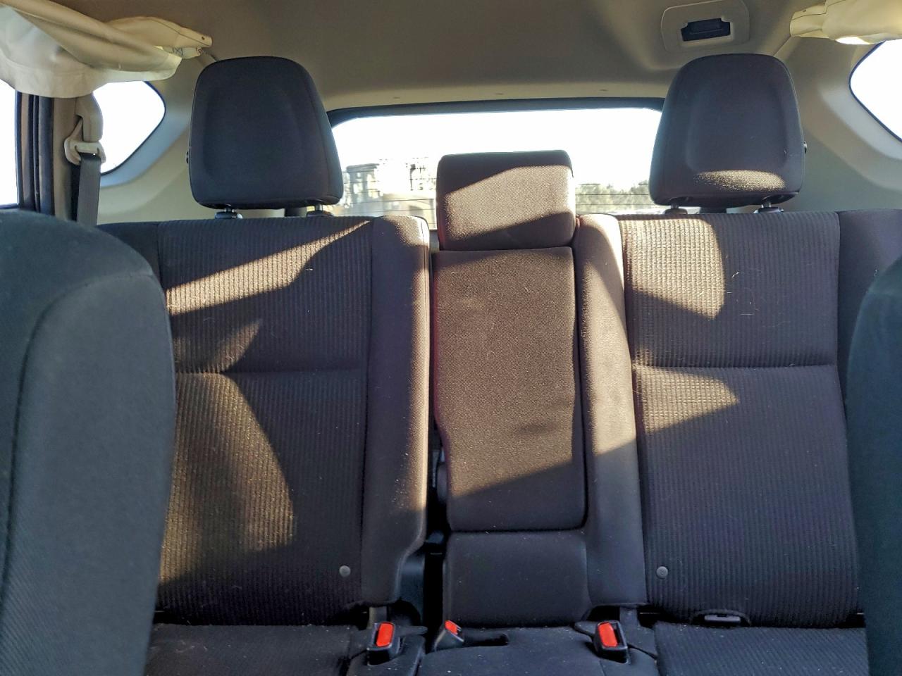 2017 Toyota Rav4 Le VIN: JTMBFREV8HJ146815 Lot: 94658315