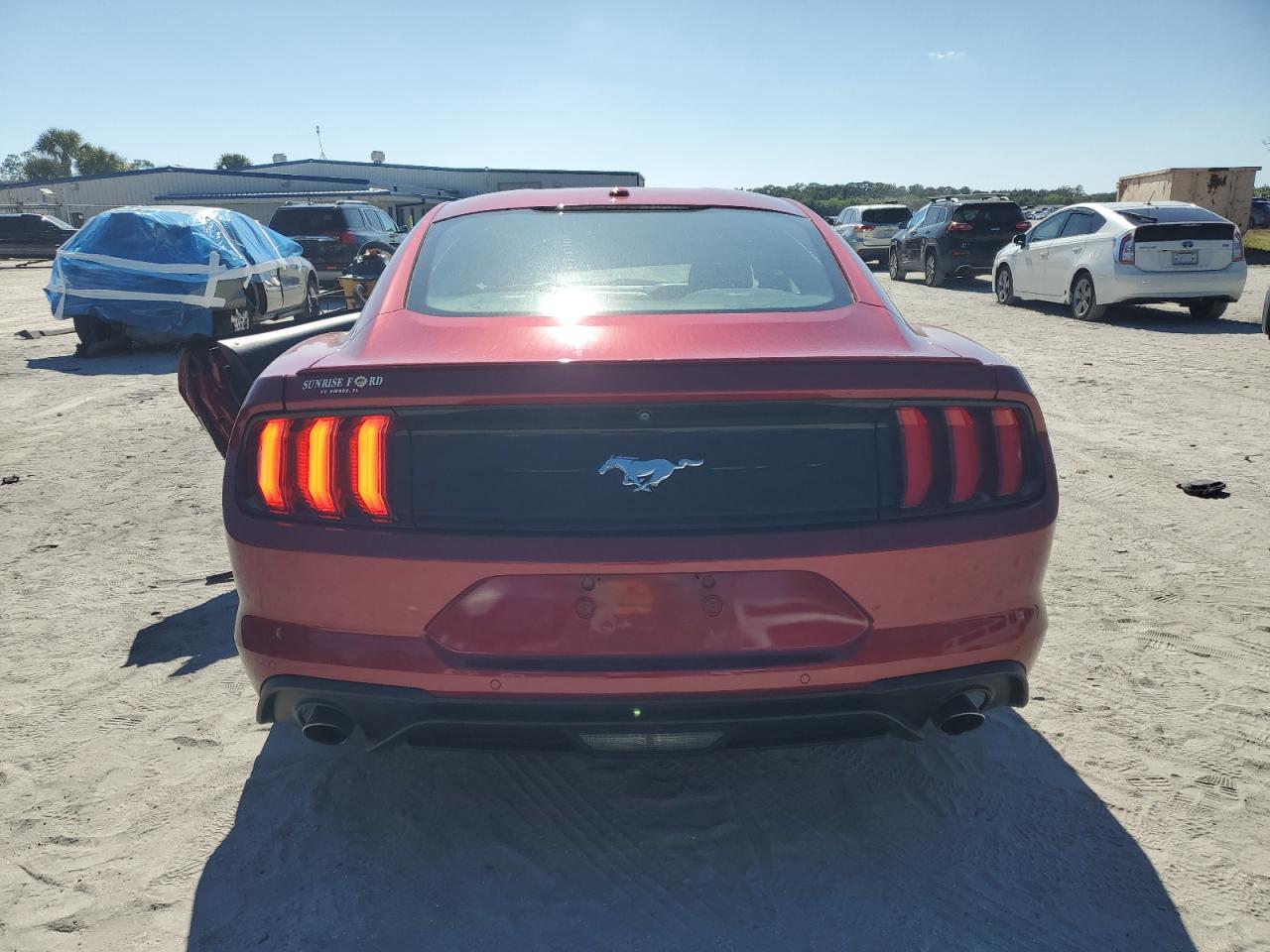 2018 Ford Mustang VIN: 1FA6P8TH9J5179123 Lot: 92563915