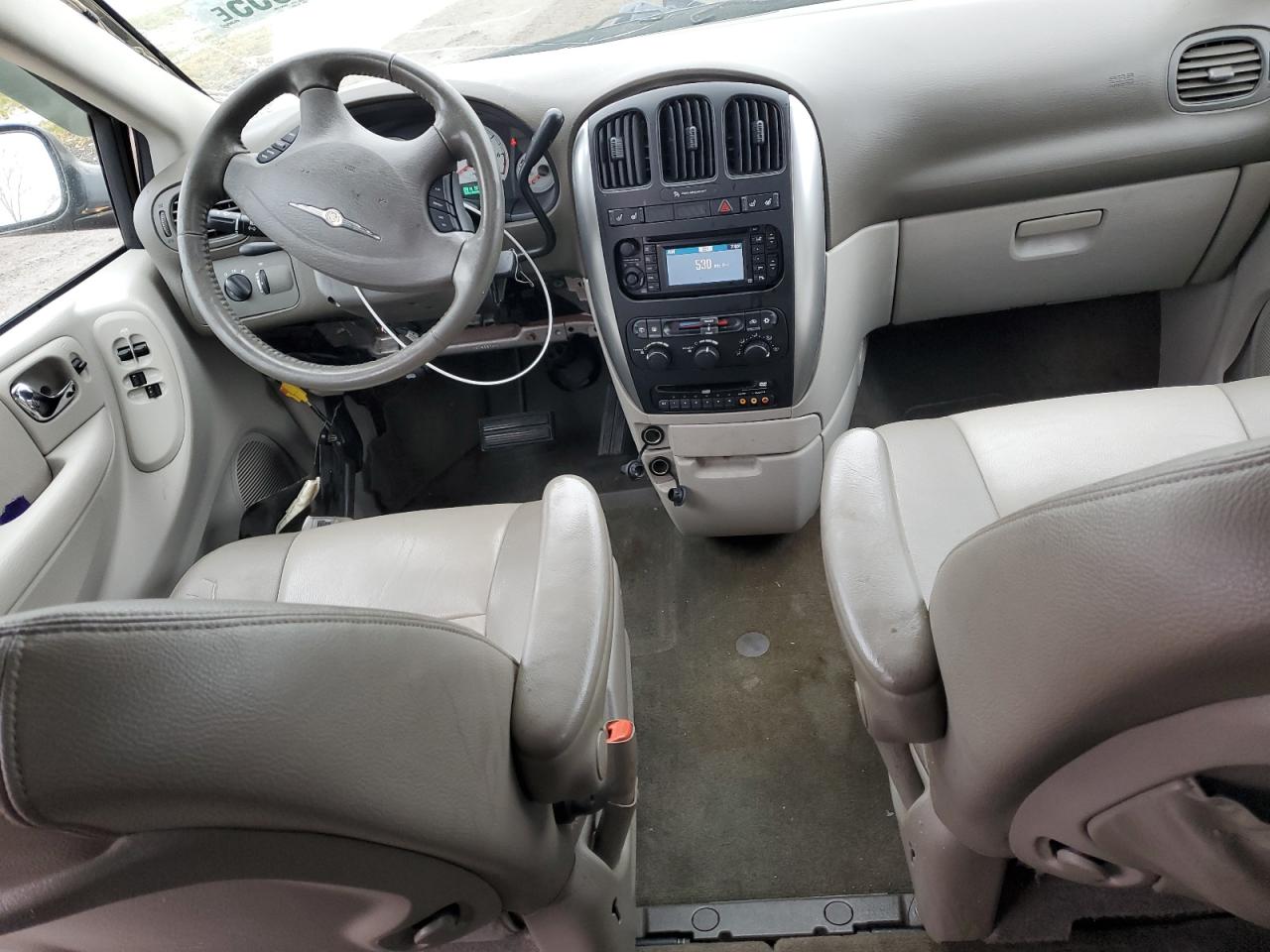 2005 Chrysler Town & Country Touring VIN: 2C4GP54L85R391844 Lot: 93453855