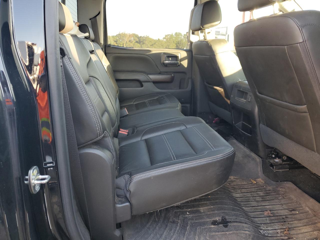 2018 GMC Sierra K3500 Denali VIN: 1GT42YEY6JF155031 Lot: 92489895