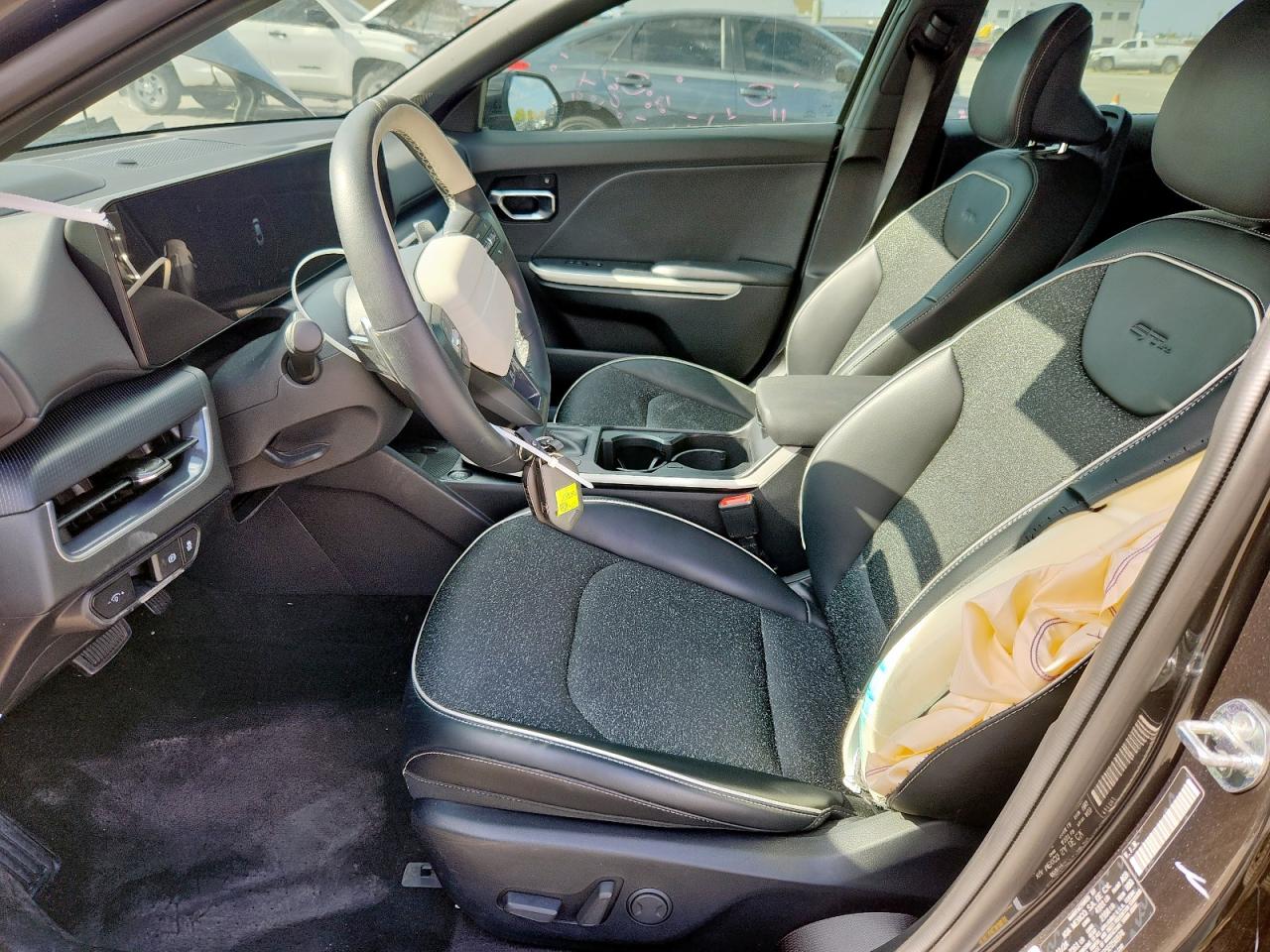 2025 Kia K4 Gt Line VIN: 3KPFW4DE2SE056974 Lot: 92947695