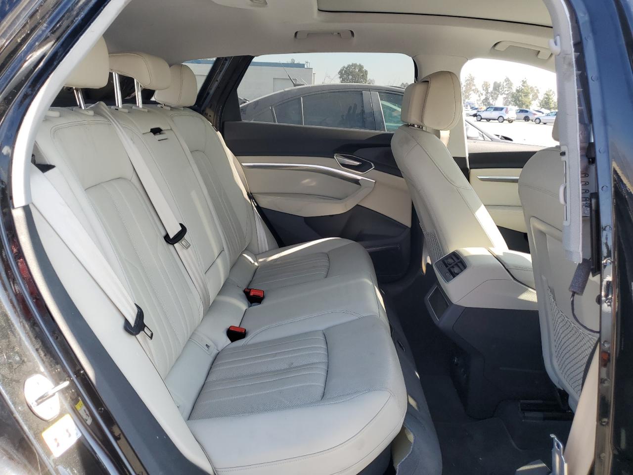 2024 Audi Q8 E-Tron Premium Plus VIN: WA15AAGEXRB005468 Lot: 90703725