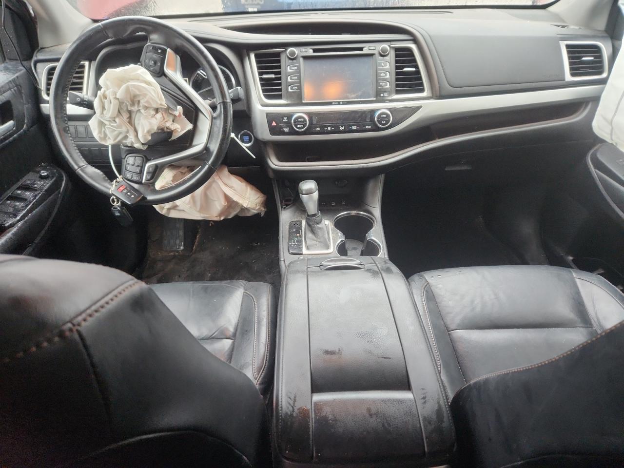 2015 Toyota Highlander Xle VIN: 5TDJKRFH7FS077339 Lot: 92456015