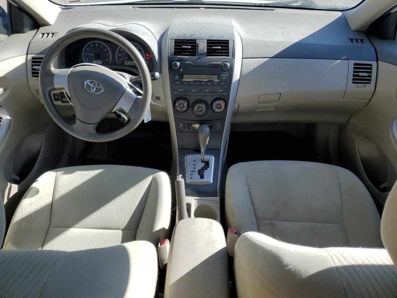 2010 Toyota Corolla Base VIN: 1NXBU4EE1AZ275925 Lot: 92931965