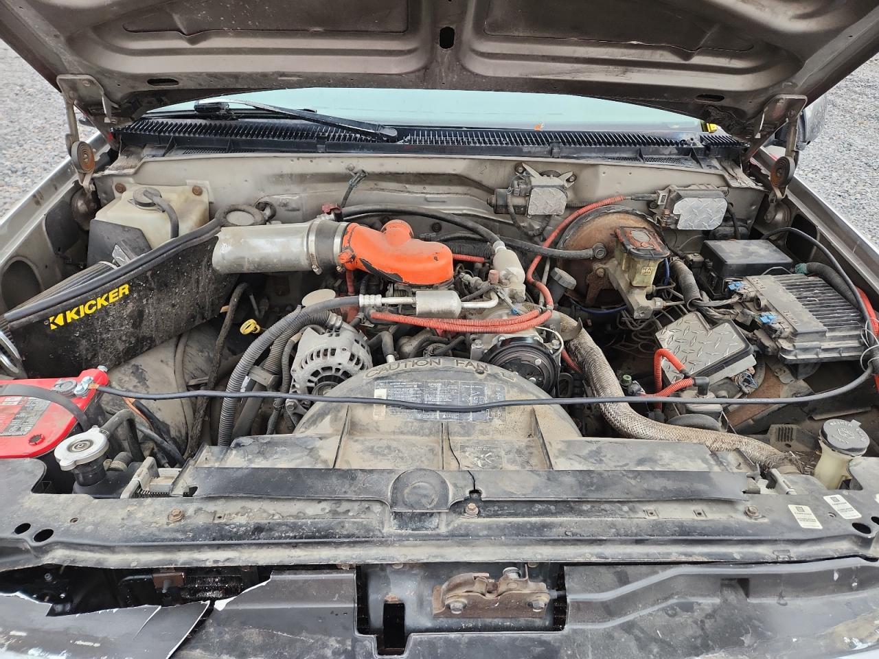 1998 Chevrolet Gmt-400 K1500 VIN: 2GCEK19R5W1279823 Lot: 93098005