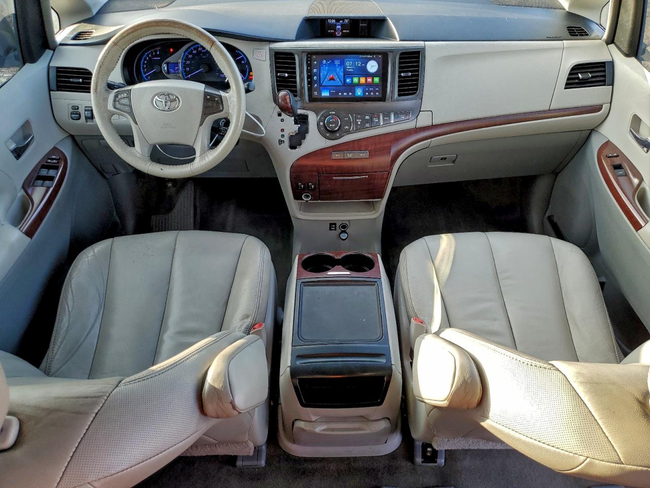 2013 Toyota Sienna Xle VIN: 5TDYK3DC8DS354225 Lot: 93317965