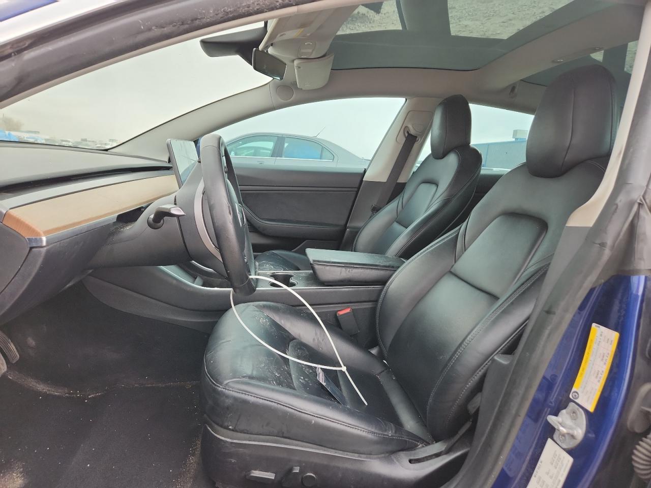 2019 Tesla Model 3 VIN: 5YJ3E1EB9KF453990 Lot: 93742275